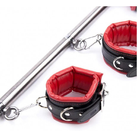 Наручники из искусственной кожи с металлическим фиксатором "Yeain SMSKJK-79"