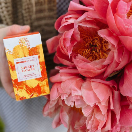 Женская Парфюмерная вода с феромонами "Sweet Flower", 50 мл