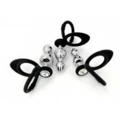 Металлическая анальная пробка со стразой и с силиконовыми кольцами на член и мошонку "Yeain SMJSGS-048-M"